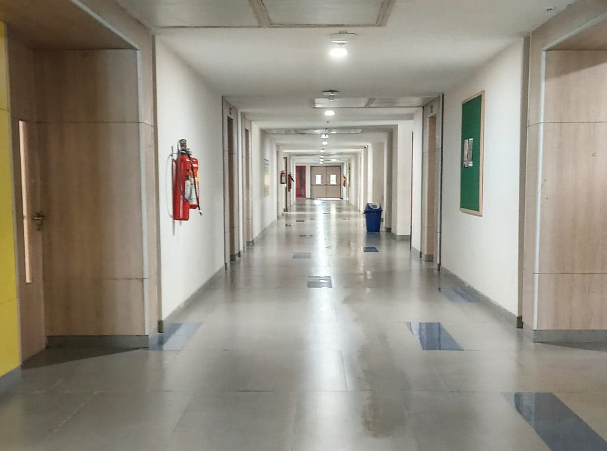 Amity University Kolkata Academic photo 3